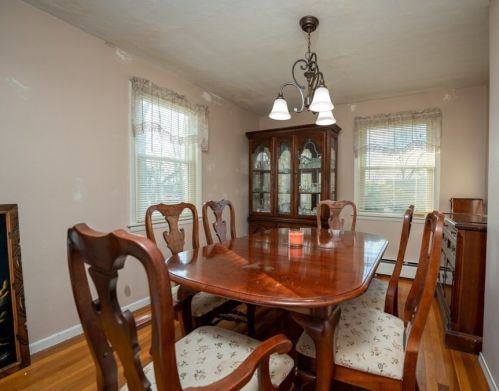 281 Hartwick St, Springfield MA 01108-3564 exterior