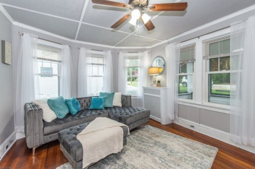 74 Roosevelt Ave, Kinnelon NJ  07405-1367 exterior