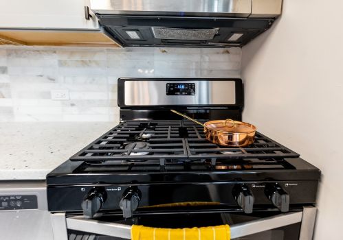 2301 17 Ave, Broadview IL 60153-2904 exterior