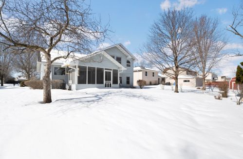 904 Addleman St, Joliet IL 60431-8761 exterior