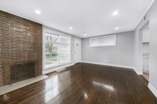 10814 Emerald Ave, Chicago, IL 60628-3122