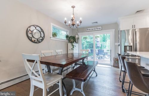 7 Devon Ln, Media PA 19063-4408 exterior