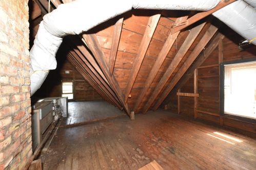 3257 Booth St, Milwaukee WI 53212-2135 exterior