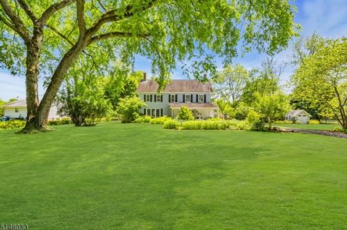 234 Old York Rd, Bridgewater NJ 08807-2686 exterior