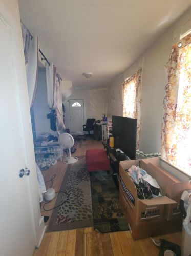 3053 Holton St, Milwaukee WI 53212-2122 exterior