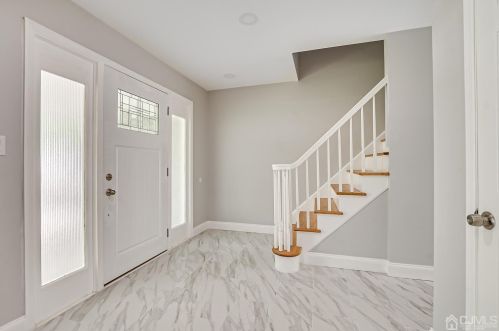 53 Fairmount Ave, Edison NJ  08820-2032 exterior