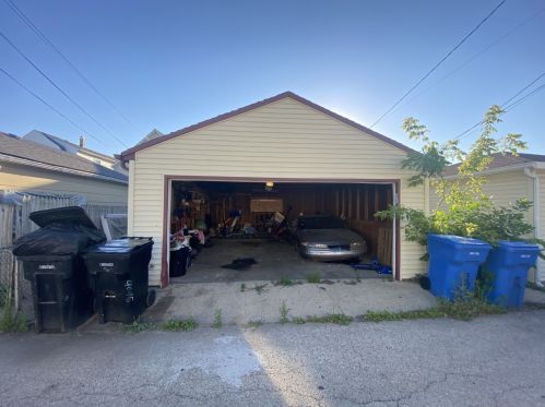 4045 Moody Ave, Chicago IL 60638-3548 exterior