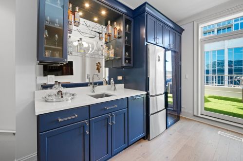 1630 Pr Ave, Chicago IL 60653-3207 exterior