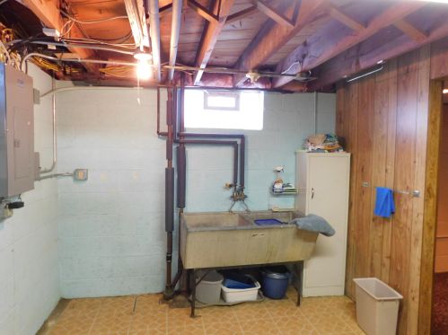 2218 37, Milwaukee WI 53215-2314 exterior