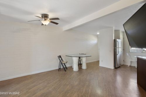 5985 9th Ave, Tucson AZ  85706-4001 exterior