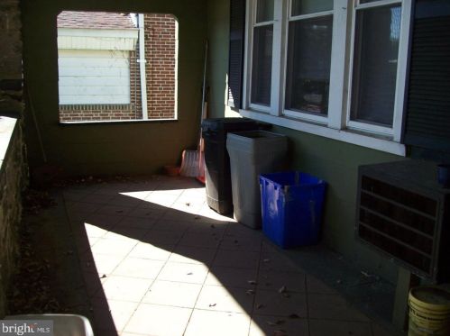 6604 2nd St, Philadelphia, PA 19126-3101