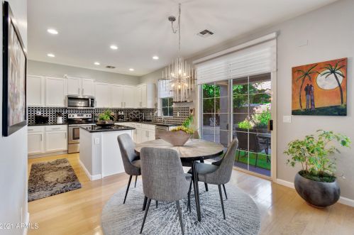 2042 Carla Vis Dr, Chandler AZ 85225-5269 exterior