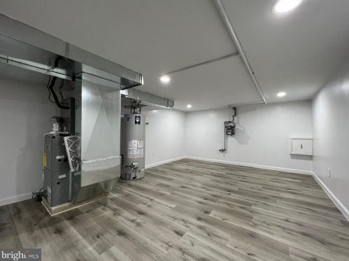 551 Gilham St, Philadelphia PA  19111-5230 exterior