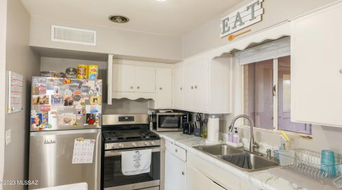 6417 Calle Osito, Tucson AZ  85710-5652 exterior