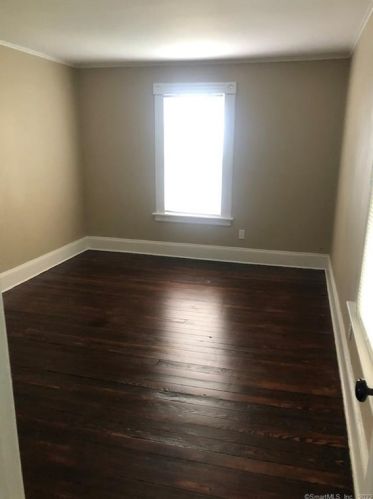 33 Sunrise Ave, New Britain CT  06051-2120 exterior