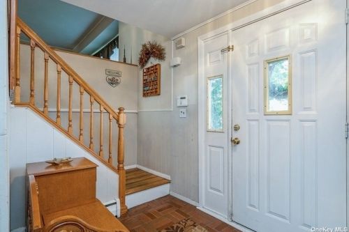 20 Linda Ln, Commack NY  11725-2312 exterior