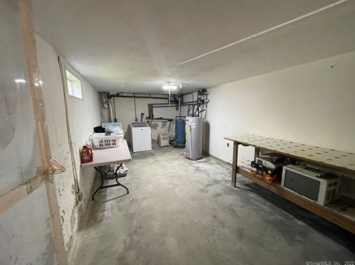 93 Barton St, Torrington CT 06790-5616 exterior