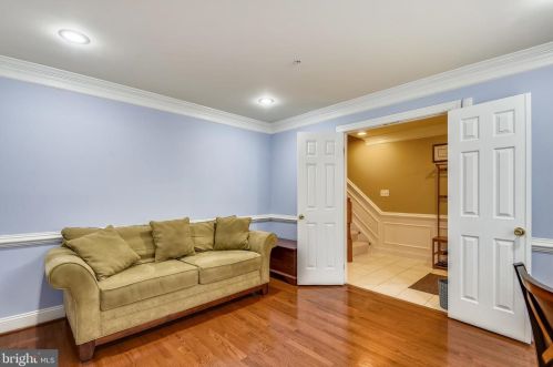 337 Fayette St, Alexandria VA 22314-2201 exterior