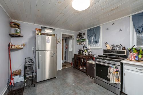 8601 Almena Dr, Kalamazoo MI  49009-9310 exterior