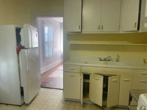 13 Springside Ave, Poughkeepsie NY  12603-1836 exterior