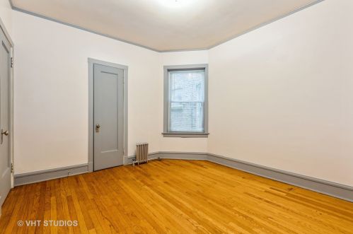 2610 Argyle St, Chicago IL 60625-2738 exterior