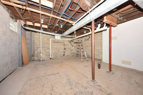 1116 Potter Ave, Milwaukee WI 53207-2118 exterior