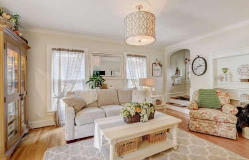 2350 58, Milwaukee WI 53219-2111 exterior