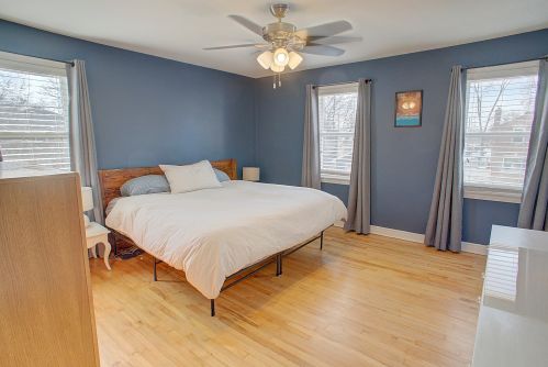 10645 Campbell Ave, Chicago IL 60612-3463 exterior