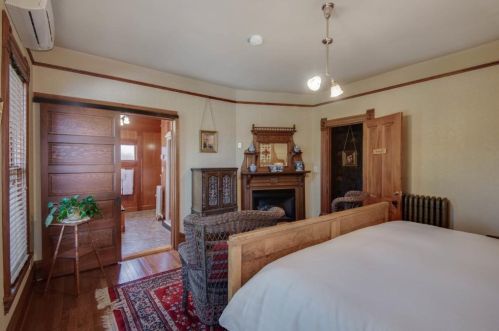 626 4th St, Stillwater MN 55082-4827 exterior