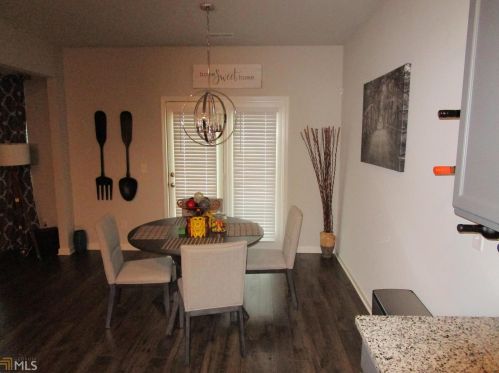 3736 Pebble St, Lithonia GA exterior