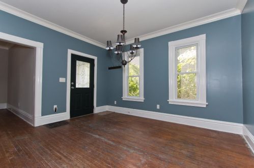 1117 Sigsbee St, Grand Rapids, MI 49506-2542