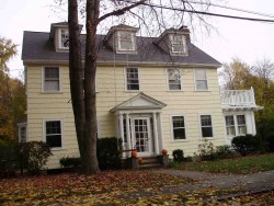 20 Applegarth St, Newton, MA 02459-1111