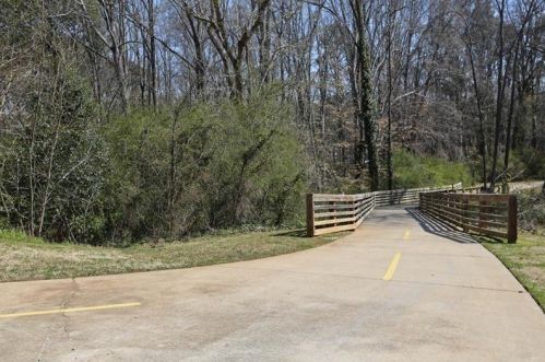 3650 Ashford Dunwoody Rd, Atlanta GA  30319-2020 exterior