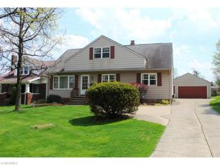 3135 Pleasant Vly Rd, Cleveland OH  44134-5905 exterior