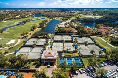 554 Avellino Isles Cir, Naples FL 13202-2379 exterior