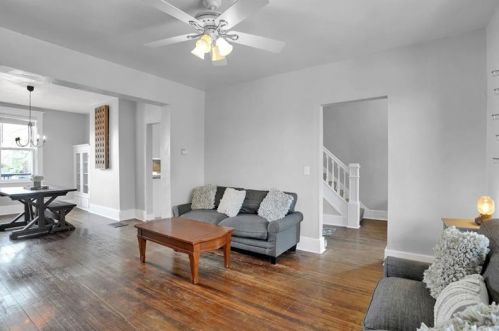 1670 Hillsdale Ave, Pittsburgh PA 15216-1870 exterior