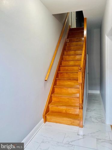 1810 17th St, Philadelphia PA  19145-2121 exterior