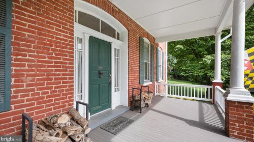 6642 Burkittsville Rd, Middletown MD 21769-7002 exterior