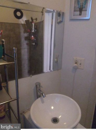 2141 Corlies St, Philadelphia PA 19121-1107 exterior