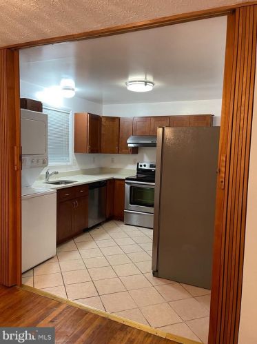 4211 Colie Dr, Silver Spring, MD 20906-4459