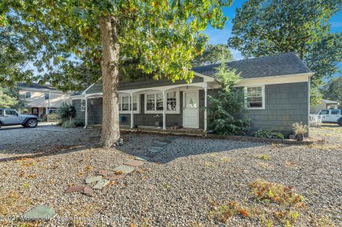 2422 Dunkle Rd, Point Pleasant Beach, NJ