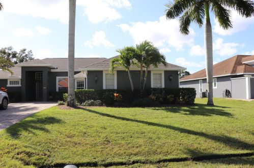 4531 Alsace Ave, Fort Pierce, FL 34983-8338