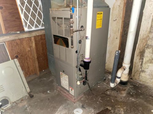 1324 Muskegon Ave, Grand Rapids MI 49504-3122 exterior