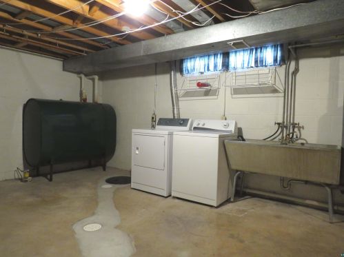 4211 Dodge St, Duluth MN 55804-1448 exterior