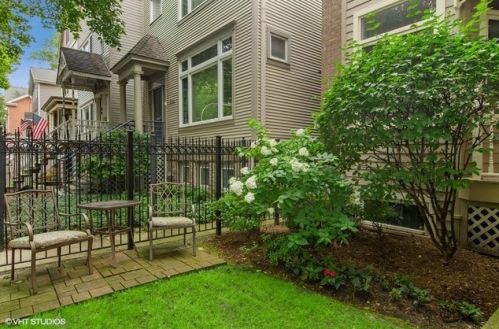 1231 Fletcher St, Chicago IL 60657-3281 exterior