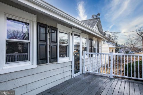 21 Grand Ave, Trenton, NJ 08620-9666