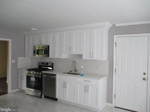 11928 Viewcrest Ter, Silver Spring MD  20902-1553 exterior