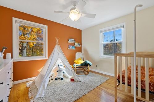 87 Thorpe Ave, Meriden CT 06450-4843 exterior