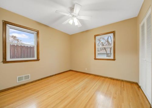 1606 Hazel St, Saint Paul MN 55119-4230 exterior