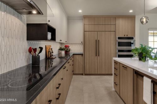 1812 11th Ave, Phoenix AZ  85007-1714 exterior